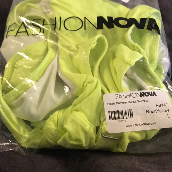 FashionNova Summer Cutout Swimsuit: Neon Yellow - Picture 3 of 3